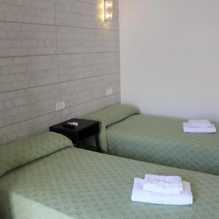 提纳弗花园公寓式酒店 公寓式酒店