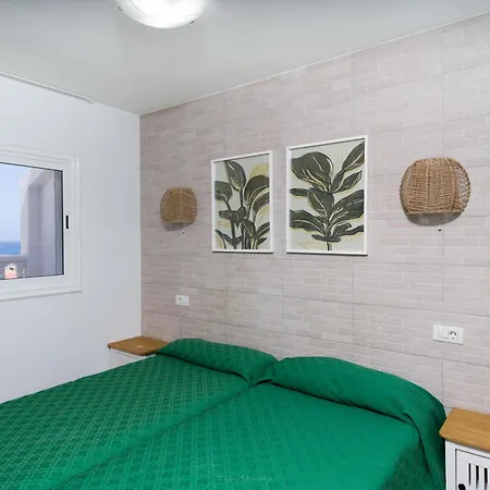 מלון דירות Tinerfe Garden אדחה