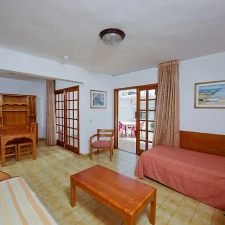 מלון דירות Tinerfe Garden 3*