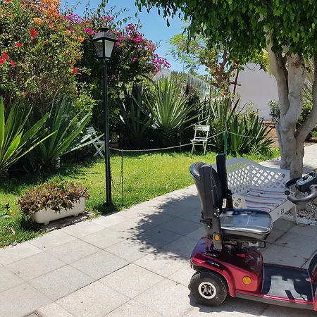 מלון דירות Tinerfe Garden 3*