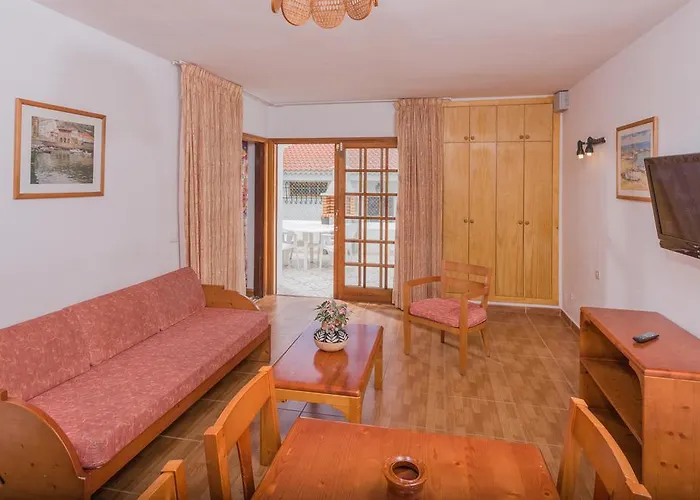 Tinerfe Garden Apart Otel 3*