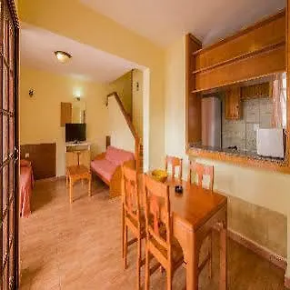 Tinerfe Garden Aparthotel 3*